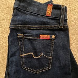 Never worn jeans in perfect condition!